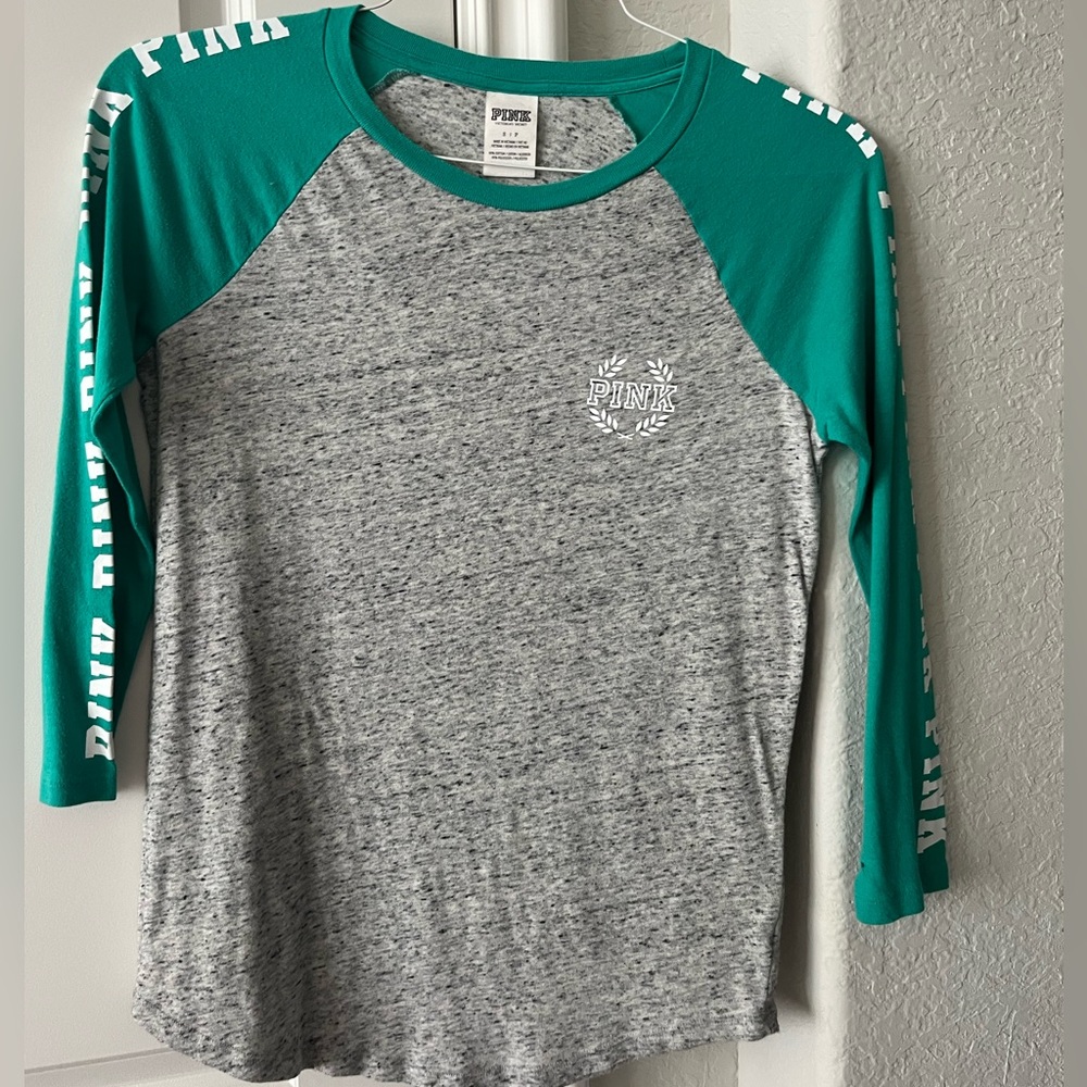 Victoria’s Secret PINK green/heather grey long sleeve